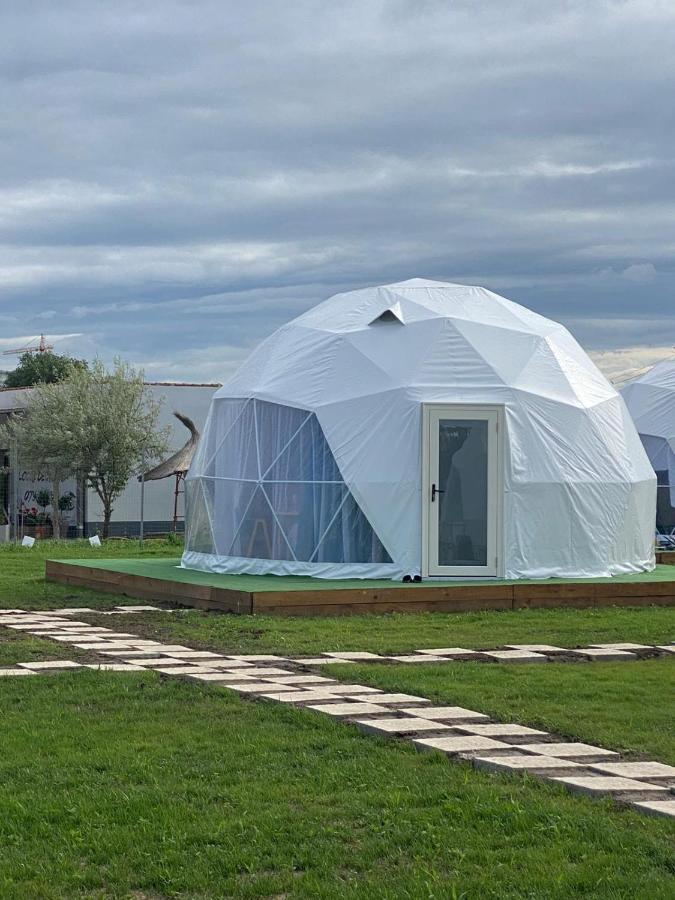 Glamping By The Sea Hotel Navodari Exterior photo